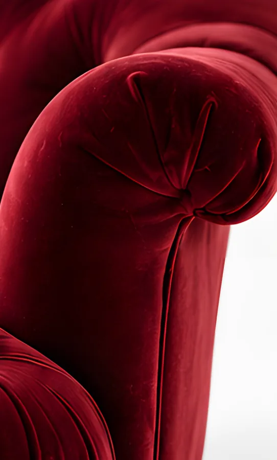 Close-up of the scrolled arm